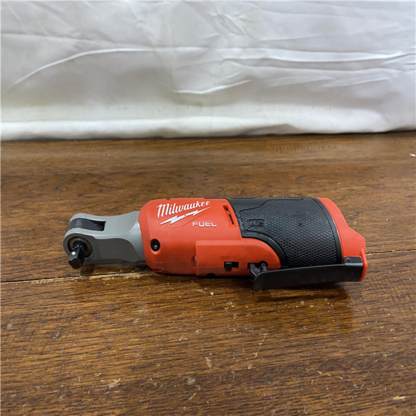 AS-IS Milwaukee 2567-20 M12 FUEL Brushless Lithium-Ion 3/8 in. Cordless High Speed Ratchet (Tool Only)