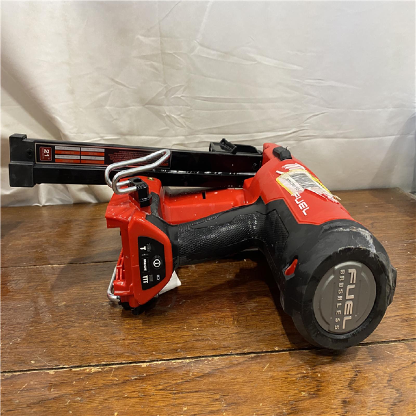 AS-IS Milwaukee 2744-20 M18 FUEL 3-1/2 in. 18-Volt 21-Degree Lithium-Ion Brushless Cordless Framing Nailer (Tool-Only)