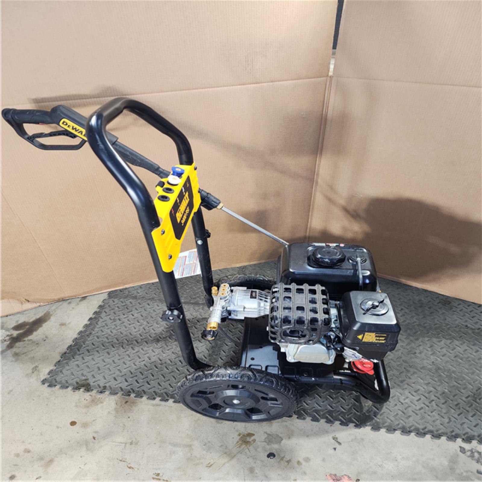HOUSTON LOCATION - AS-IS DEWALT 3400 PSI 2.5 GPM Gas Cold Water Pressure Washer with 208cc Engine