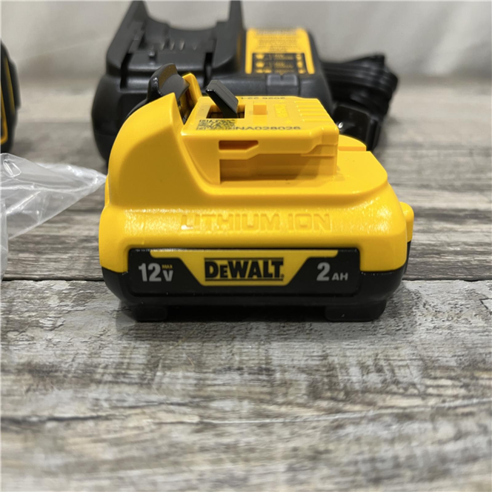 AS-IS DEWALT XTREME 12V MAX Li-Ion 1/4 in. Impact Driver Kit