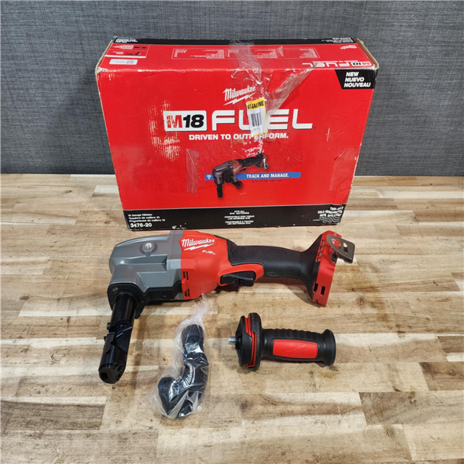 HOUSTON LOCATION - AS-IS (APPEARS LIKE NEW) M18 FUEL(TM) 10 Gauge Nibbler