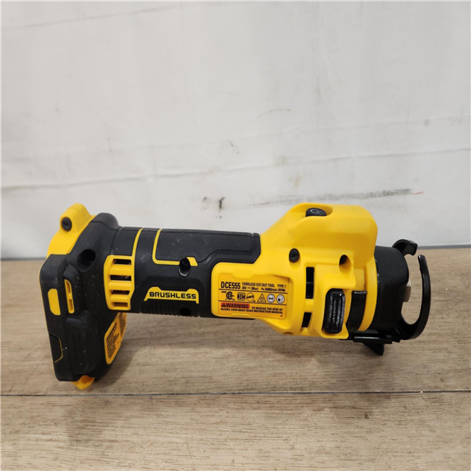 AS-IS- DEWALT 20V MAX Cordless Cut Out Tool