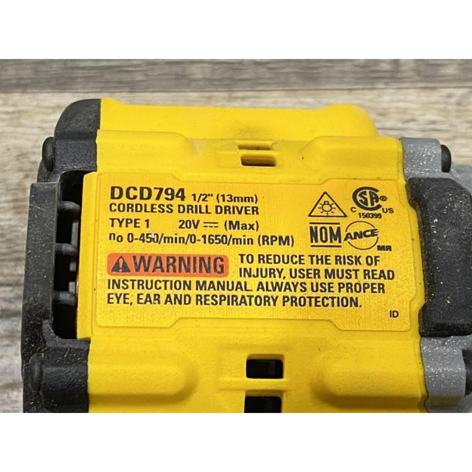 AS-IS DEWALT Atomic 20V Lithium-Ion Cordless Compact 1/2 in. Drill/Driver Kit