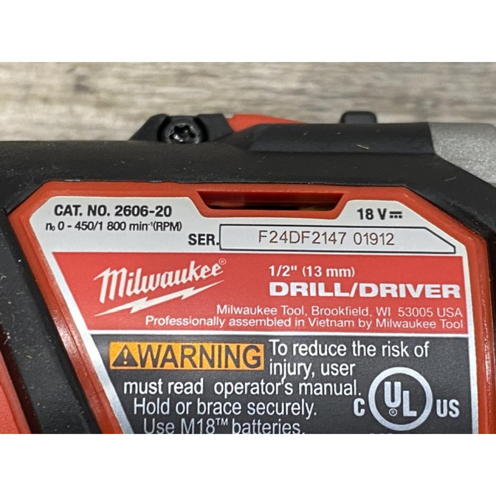 AS-IS Milwaukee 18V Lithium-Ion Cordless Drill Driver/Impact Driver Combo Kit