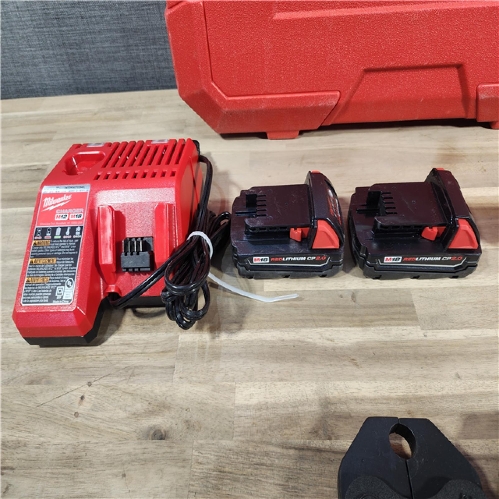 HOUSTON LOCATION - AS-IS M18 18V Lithium-Ion Cordless Short Throw Press Tool Kit with 3 PEX Crimp Jaws (2) 2.0 Ah Batteries and Charger