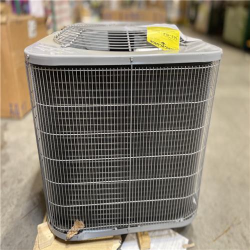DALLAS LOCATION - Smartcomfort® by Carrier 2.5 Ton 14.3 Seer2 Heat Pump