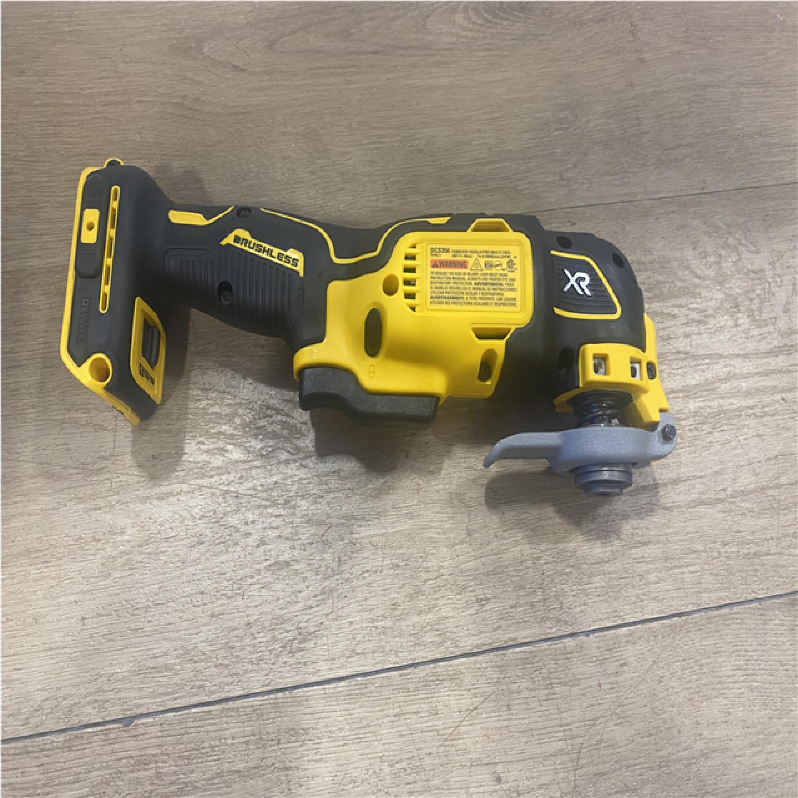 as-is DEWALT 20V MAX XR Cordless Brushless 3-Speed Oscillating Multi Tool Kit