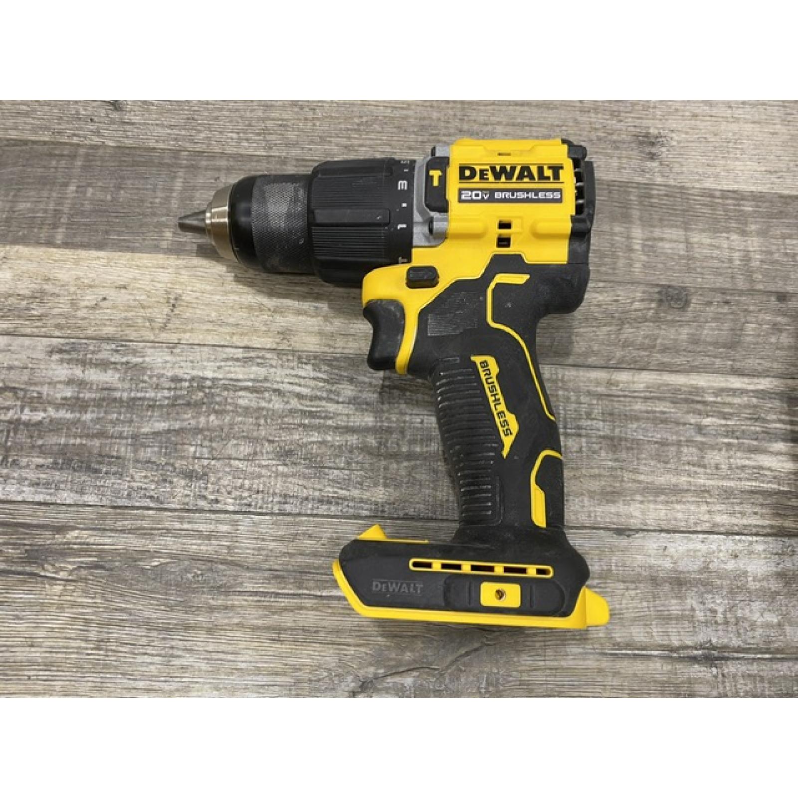 AS-IS DEWALT ATOMIC 20V Lithium-Ion Cordless 1/2 in. Hammer Drill Kit