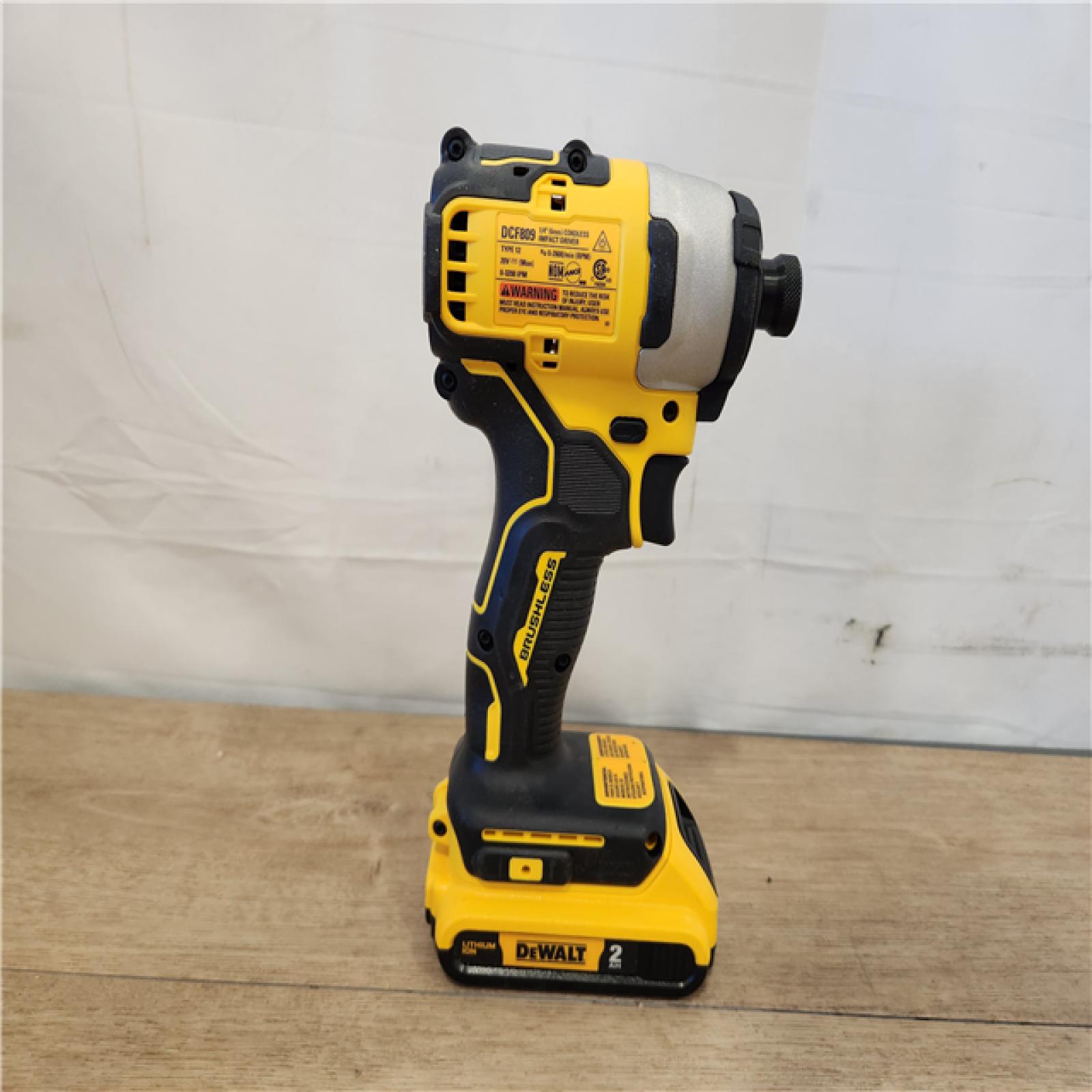 AS-IS- DEWALT ATOMIC 20V MAX* Brushless Cordless Compact 1/4 in. Impact Driver Kit