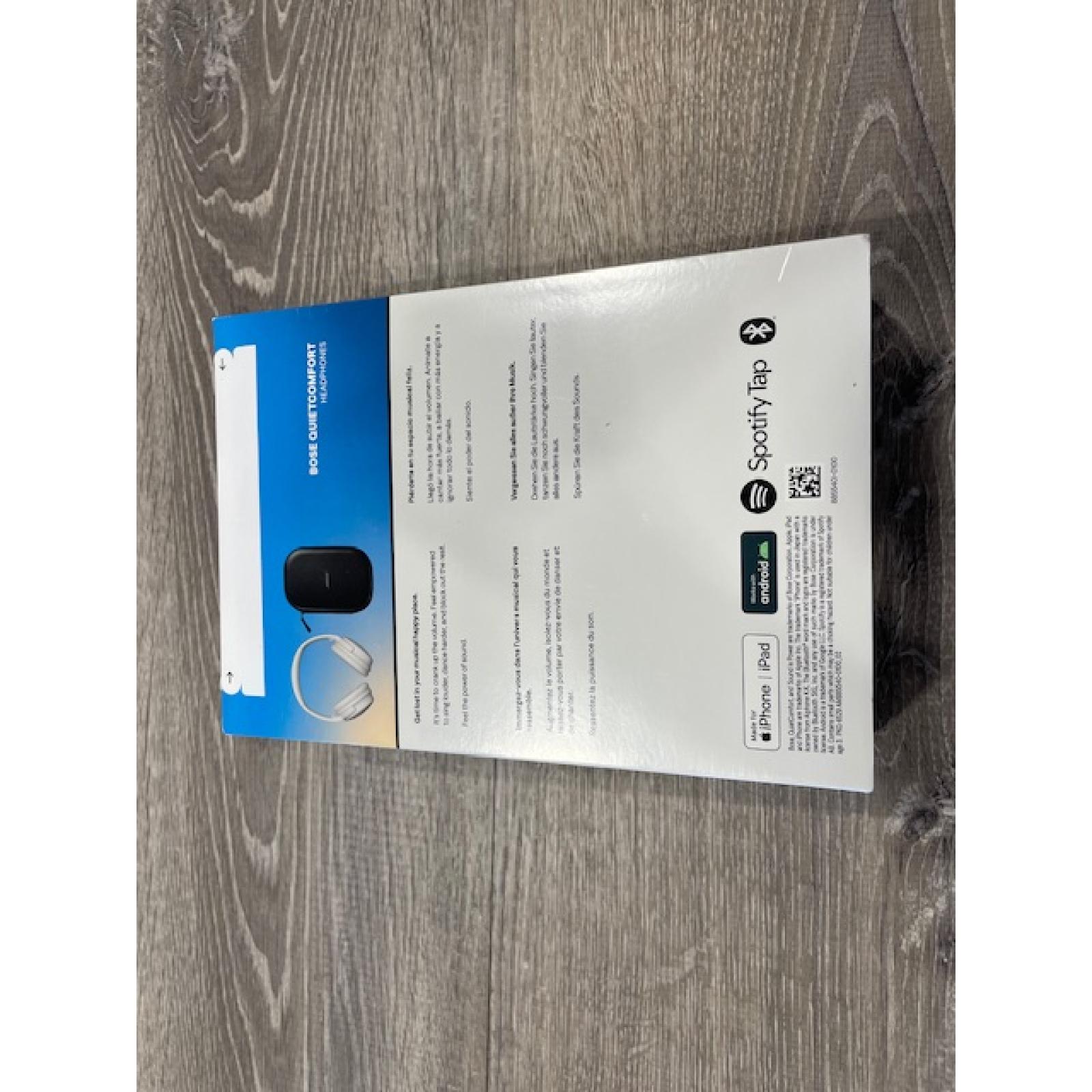 NEW!! Bose 884367-0200 QuietComfort Over-ear BluetoothÂ® White Headphones