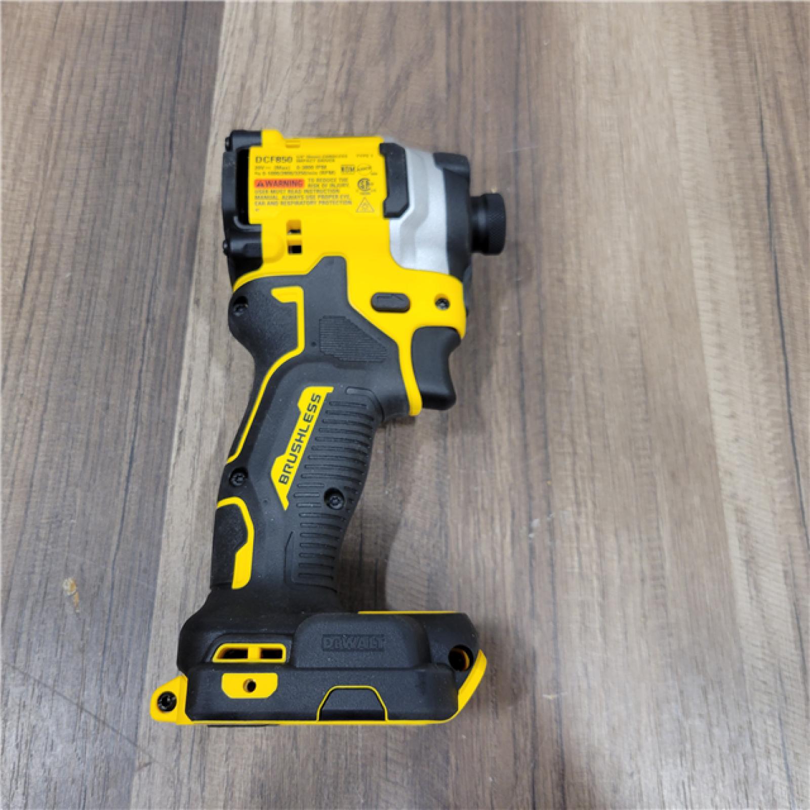 AS-IS DEWALT ATOMIC 20V MAX Lithium-Ion Cordless 1/4 in. Brushless Impact Driver Kit, 5 Ah Battery, Charger, and Bag