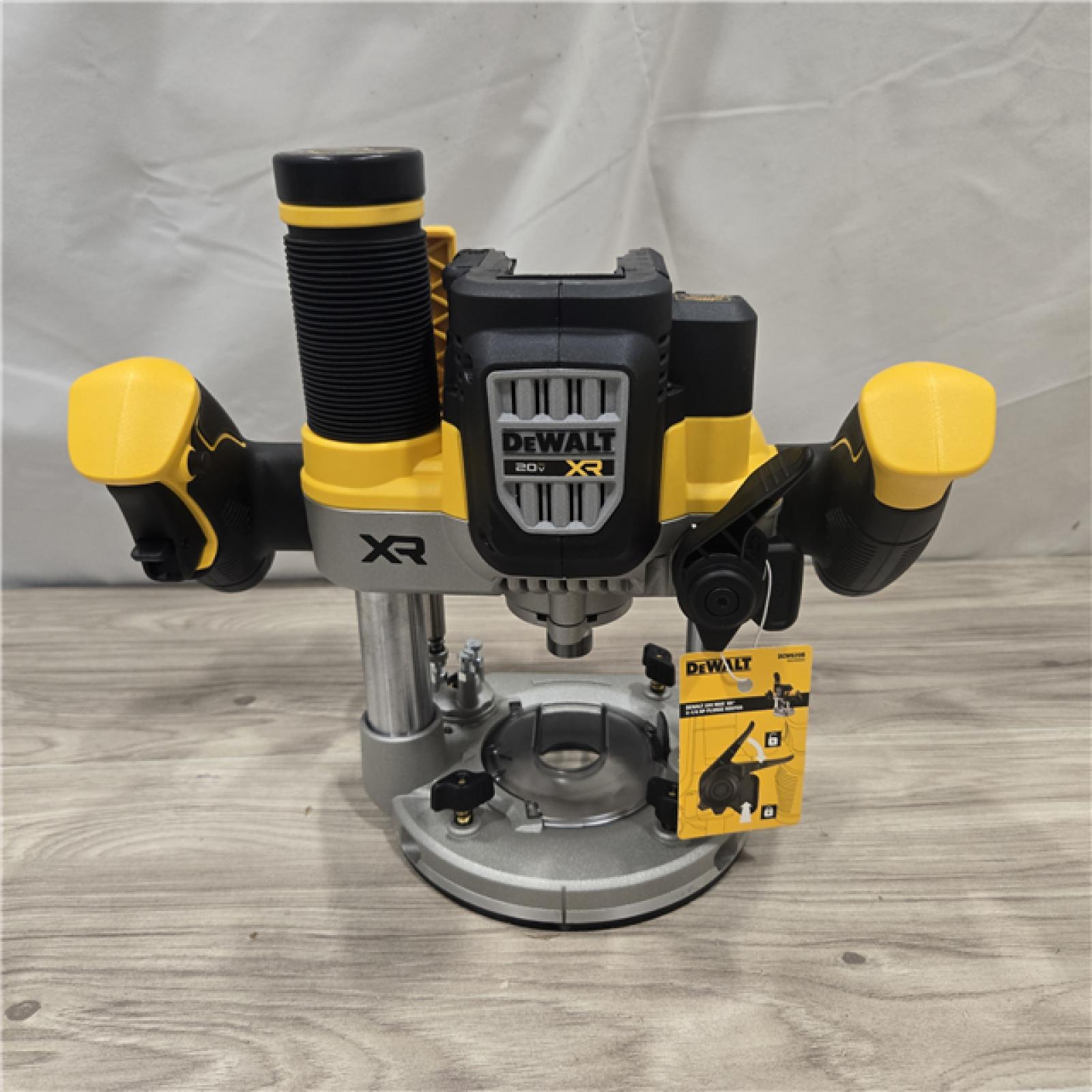 AS-IS Dewalt 20V MAX XR 2-1/4 Peak HP Cordless Plunge Router (Tool Only)