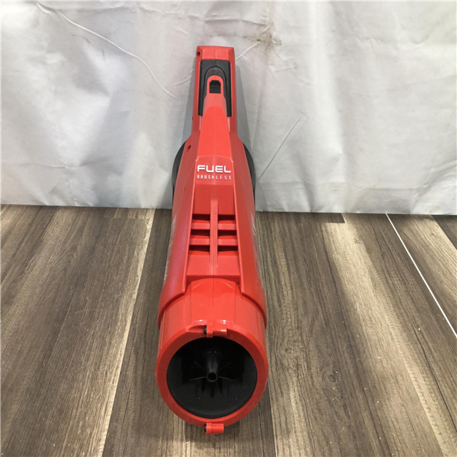 AS-IS Milwaukee  FUEL 120 MPH 500 CFM 18V Brushless Cordless Battery Powered Leaf Blower Kit