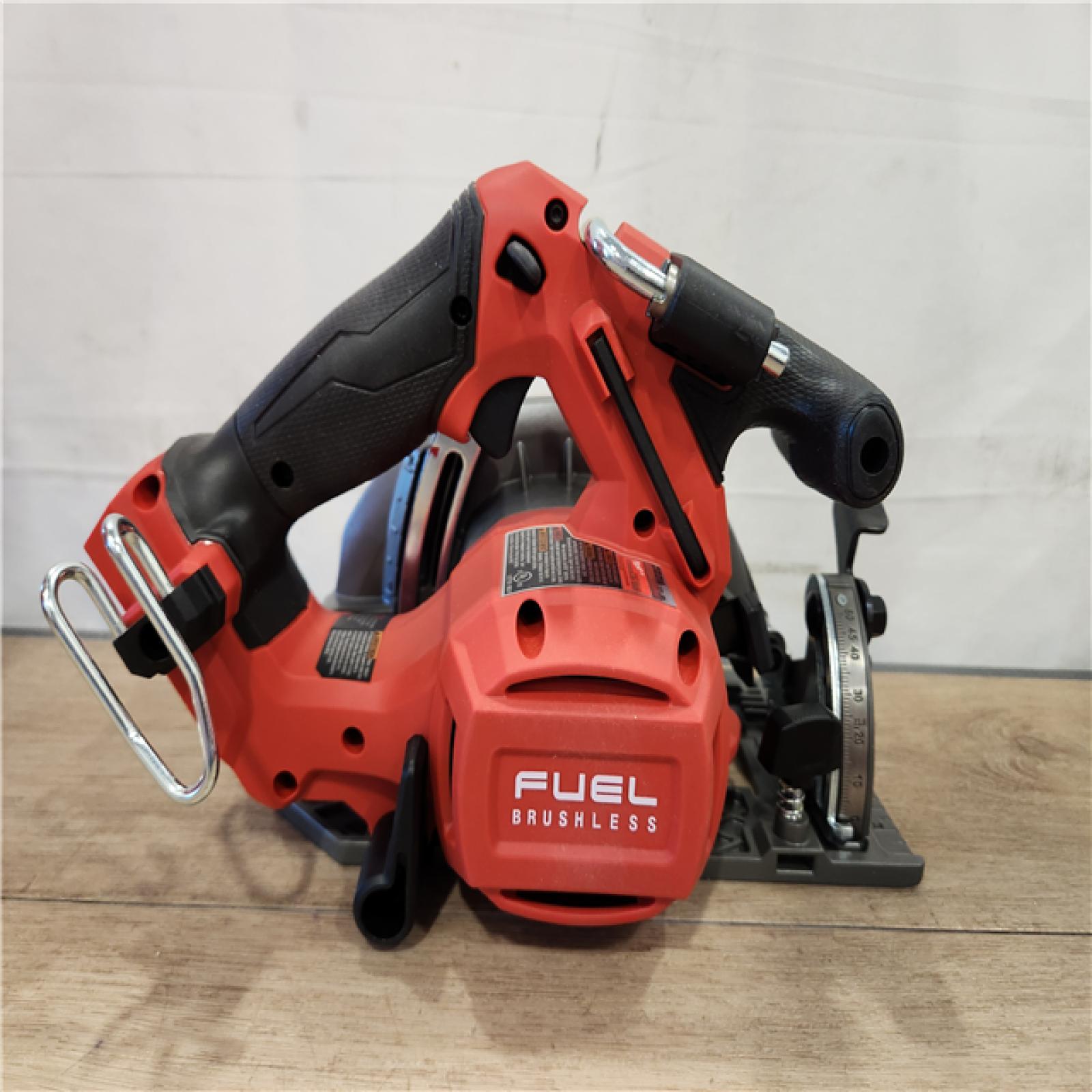 AS-IS- Milwaukee FUEL 18V Lithium-Ion Brushless Cordless 6-1/2 in. Circular Saw (Tool-Only)