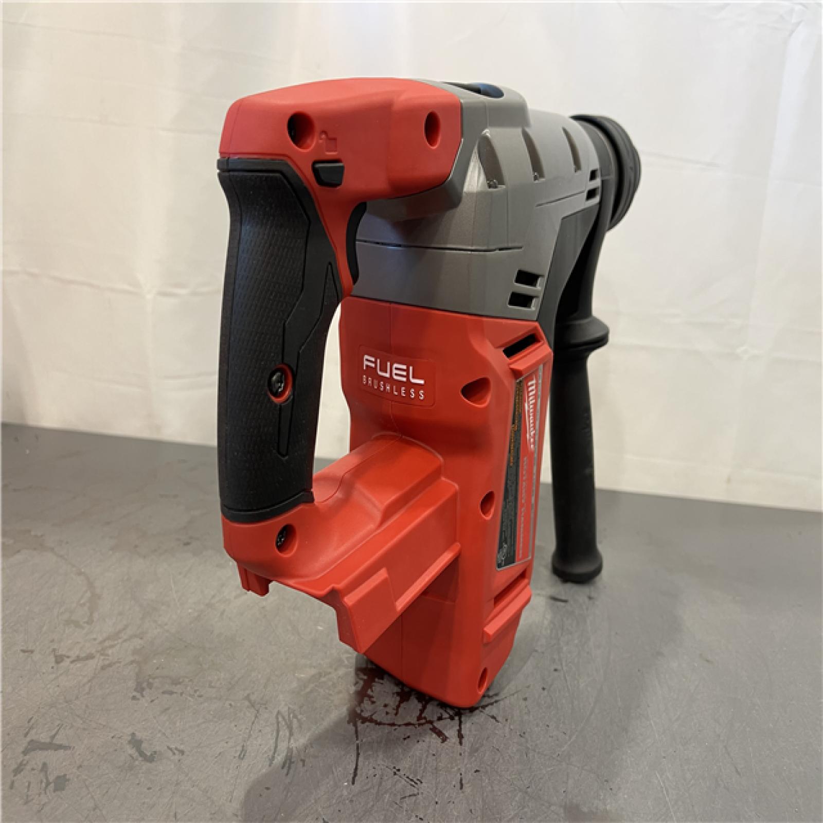 AS-IS - Milwaukee FUEL 18V Lithium-Ion Brushless Cordless 1-9/16 in. SDS-Max Rotary Hammer