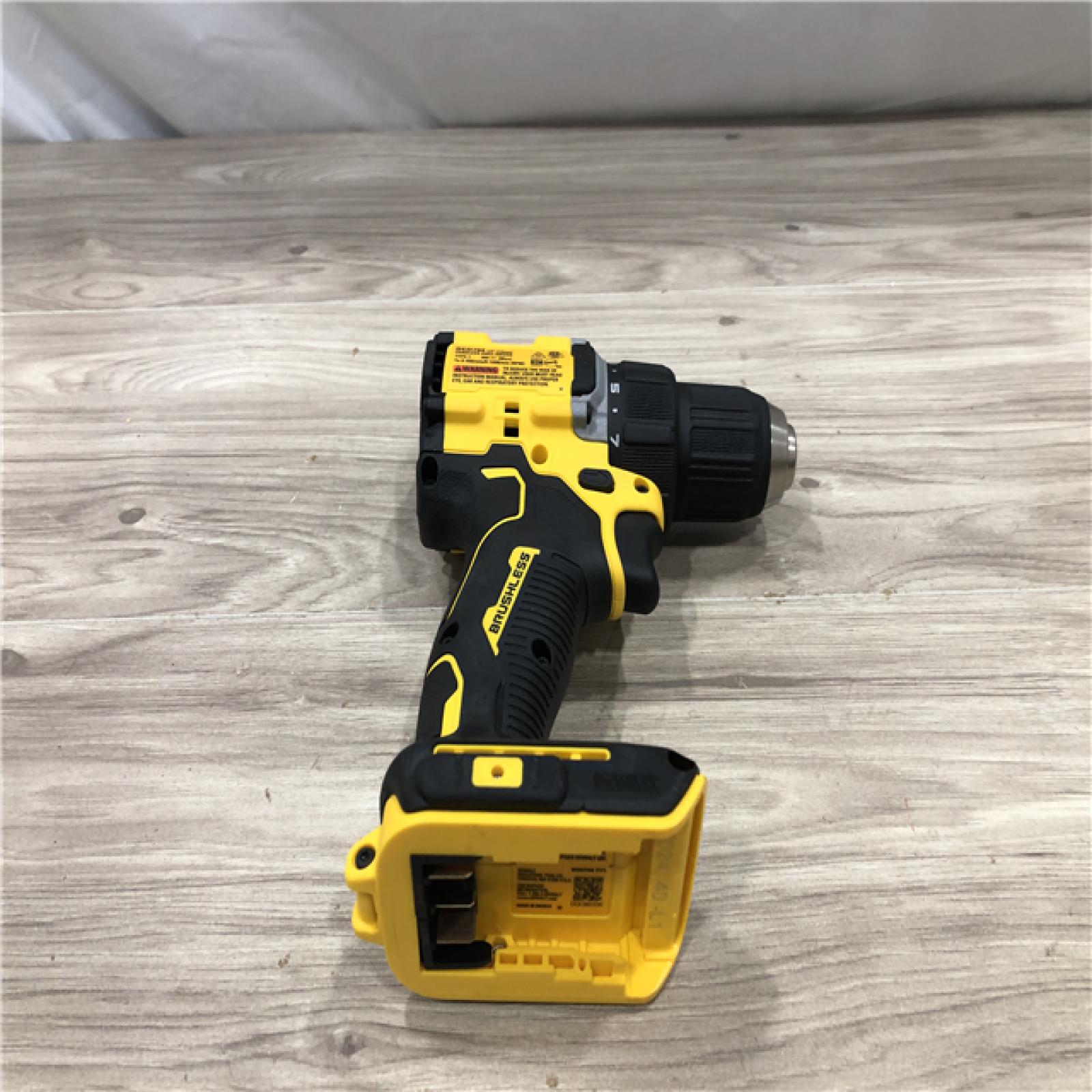AS-IS DEWALT Atomic 20V Lithium-Ion Cordless Compact 1/2 in. Drill/Driver Kit