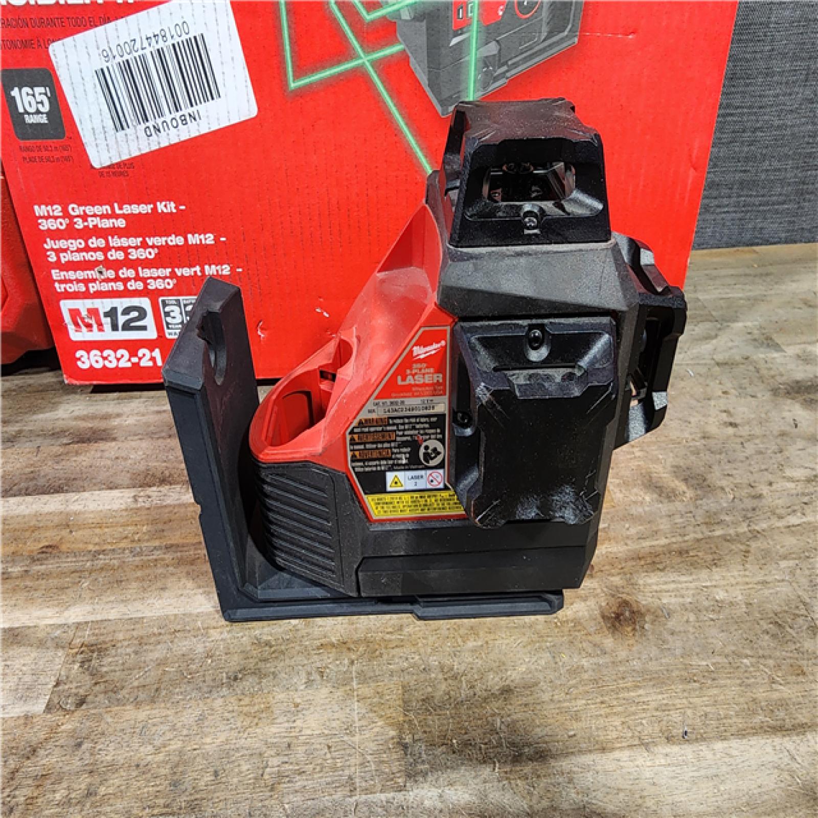 HOUSTON LOCATION - AS-IS Milwaukee-3632-21 M12 Green Beam Laser 360° 3-Plane Kit