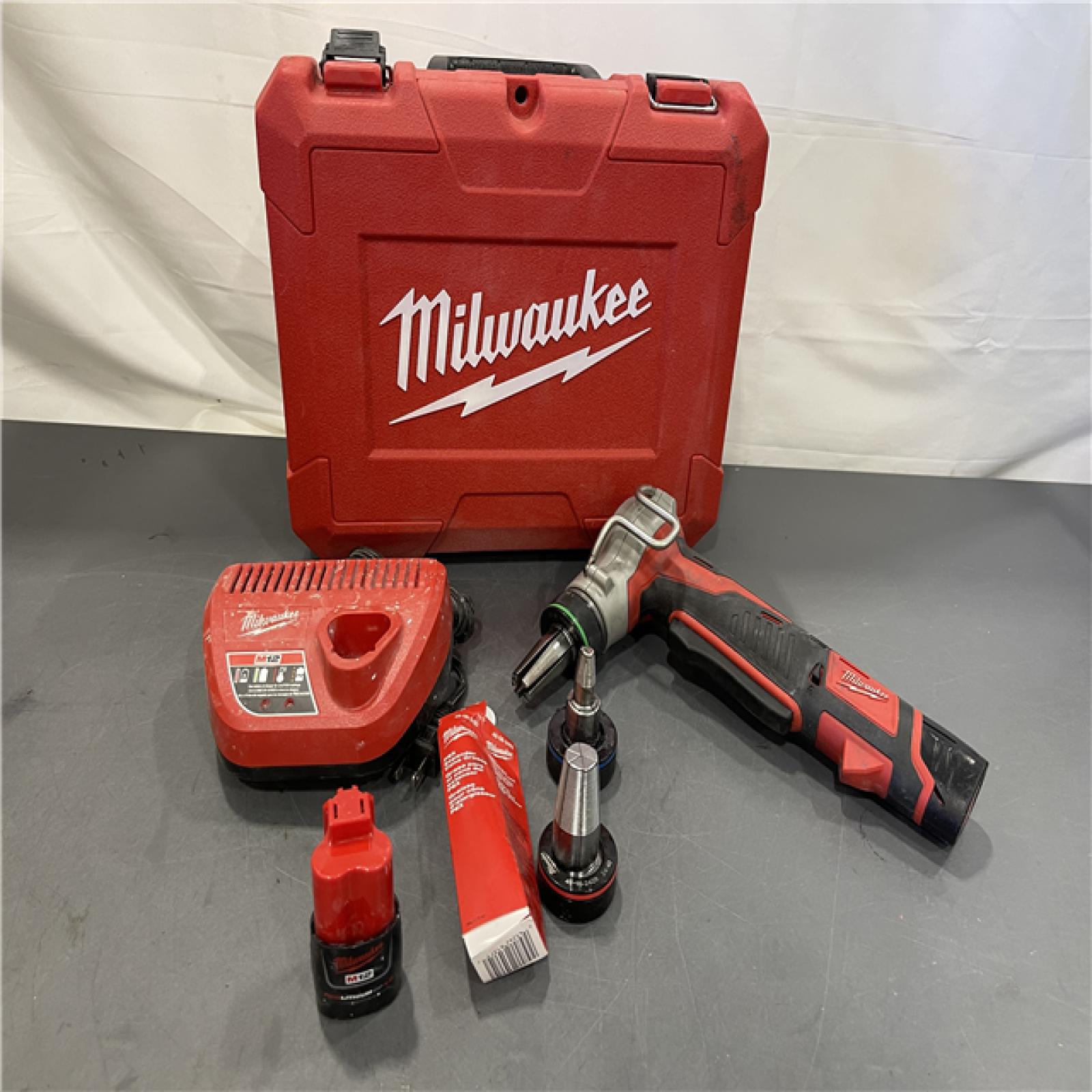 AS-IS - Milwaukee M12 12-Volt Lithium-Ion Cordless PEX Expansion Tool Kit