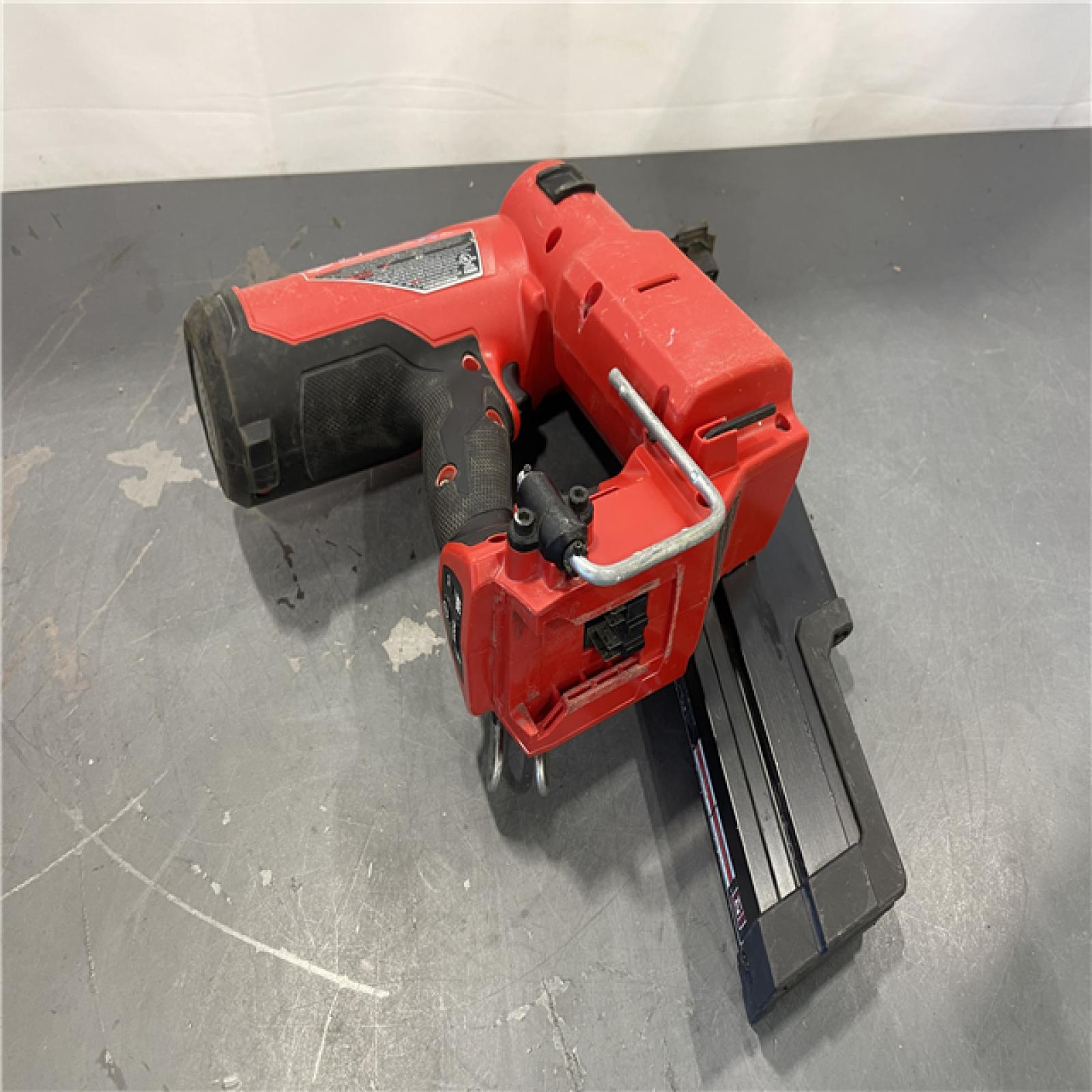 AS-IS - Milwaukee M18 FUEL 3-1/2 in. 18-Volt 21-Degree Lithium-Ion Brushless Cordless Framing Nailer