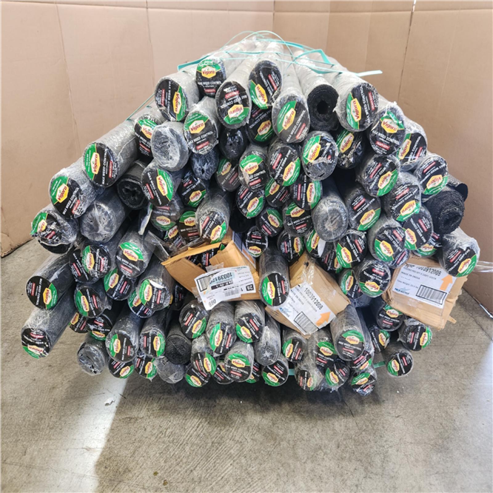 Phoenix LIKE NEW Vigoro 6 ft. x 100 ft. Matrix Grid Landscape Fabric Pallet of 104 Rolls