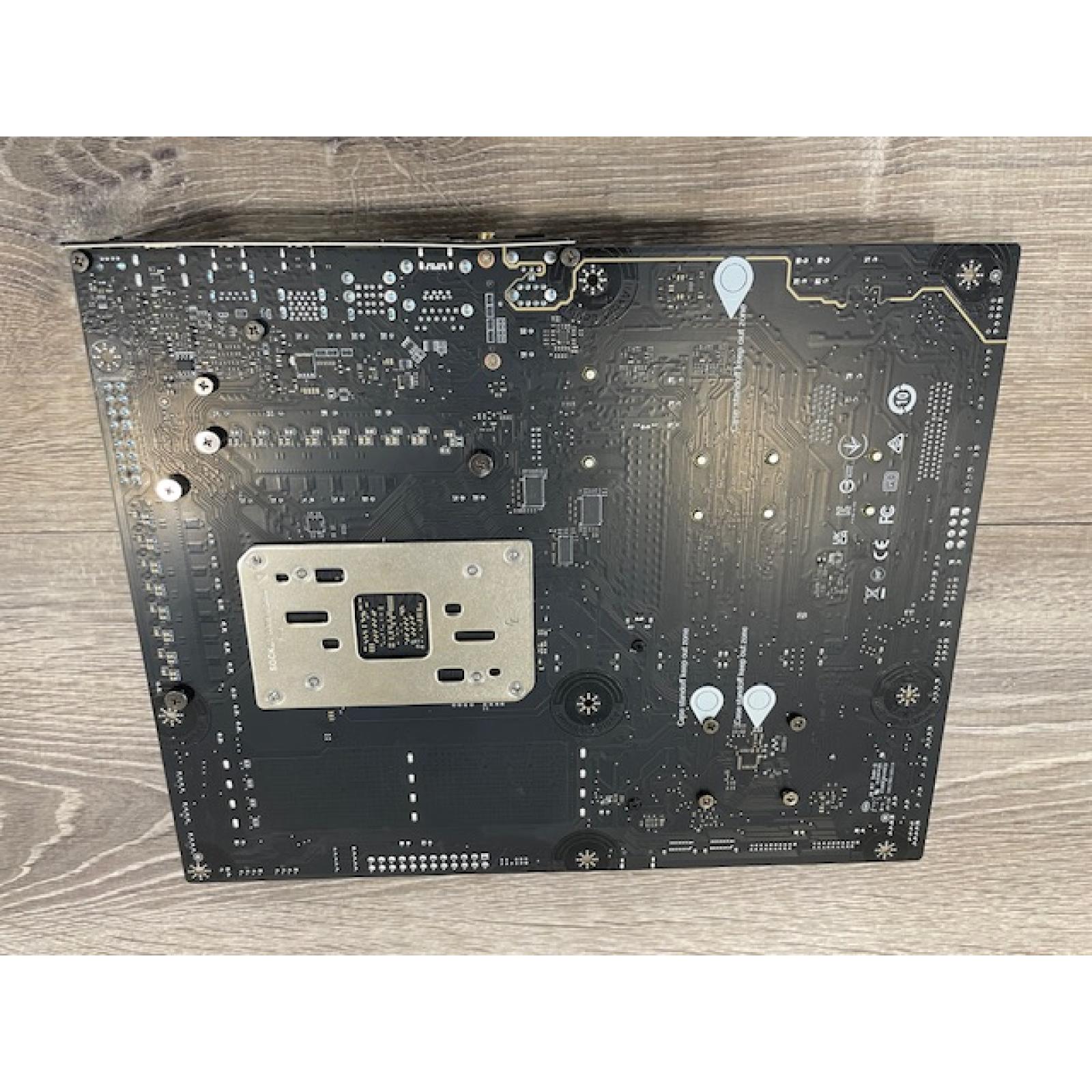 AS-IS MSI - MAG X870 TOMAHAWK WIFI (Socket AM5) AMD X870 ATX DDR5 Wi-Fi 7 Motherboard - Black