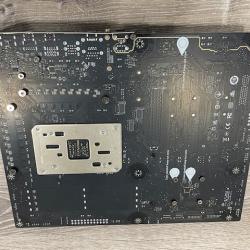 AS-IS MSI - MAG X870 TOMAHAWK WIFI (Socket AM5) AMD X870 ATX DDR5 Wi-Fi 7 Motherboard - Black