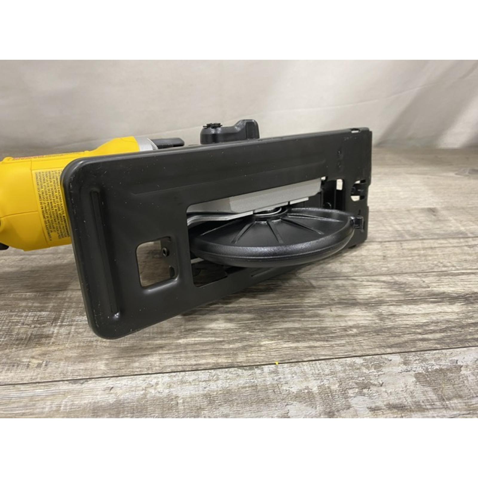 AS-IS DEWALT ATOMIC 20V MAX Cordless Brushless 4-1/2 in. Circular Saw (Tool Only)