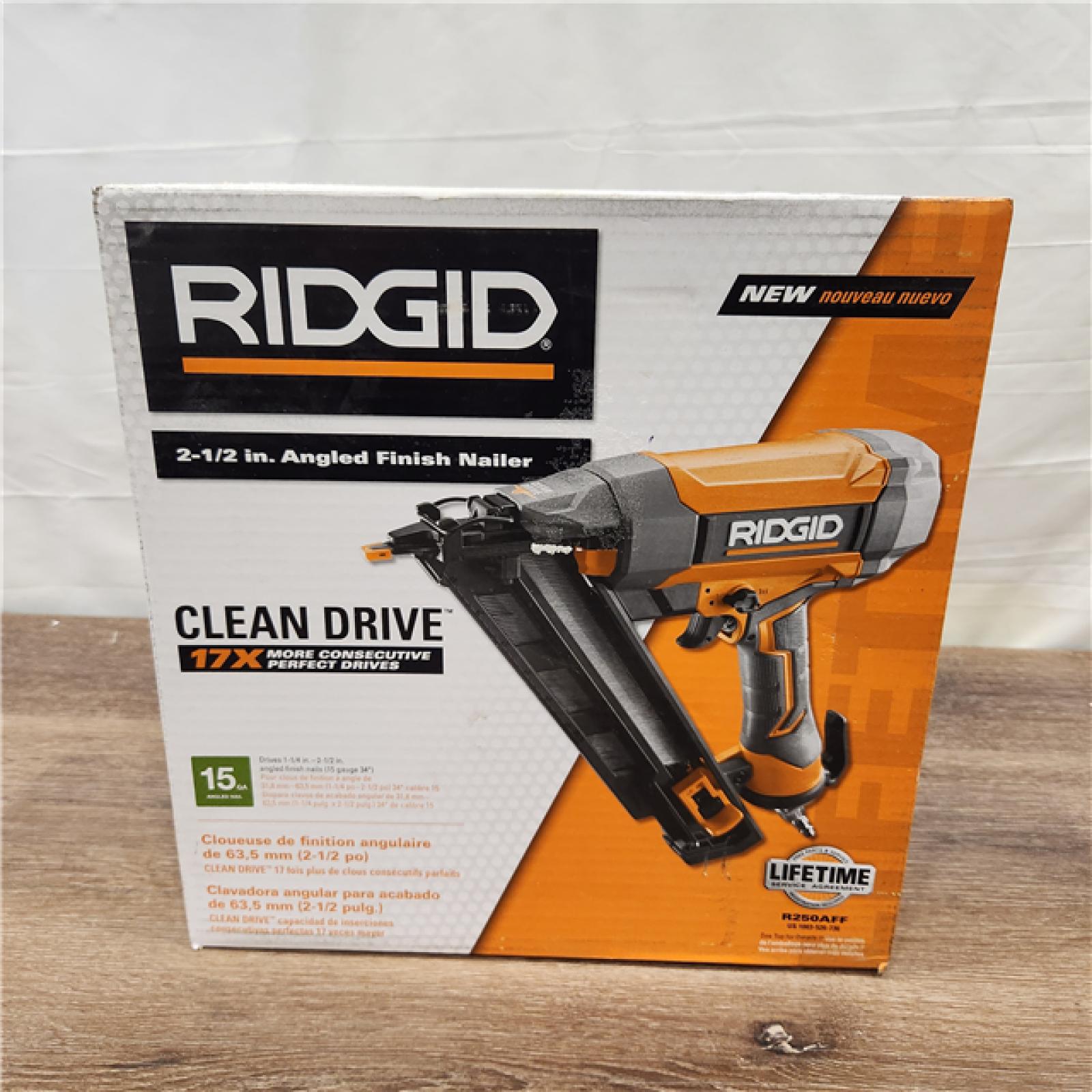 AS-IS Ridgid 15-Gauge 2-1/2 in. Angled Finish Nailer with CLEAN DRIVE Technology, Tool Bag and Sample Nails