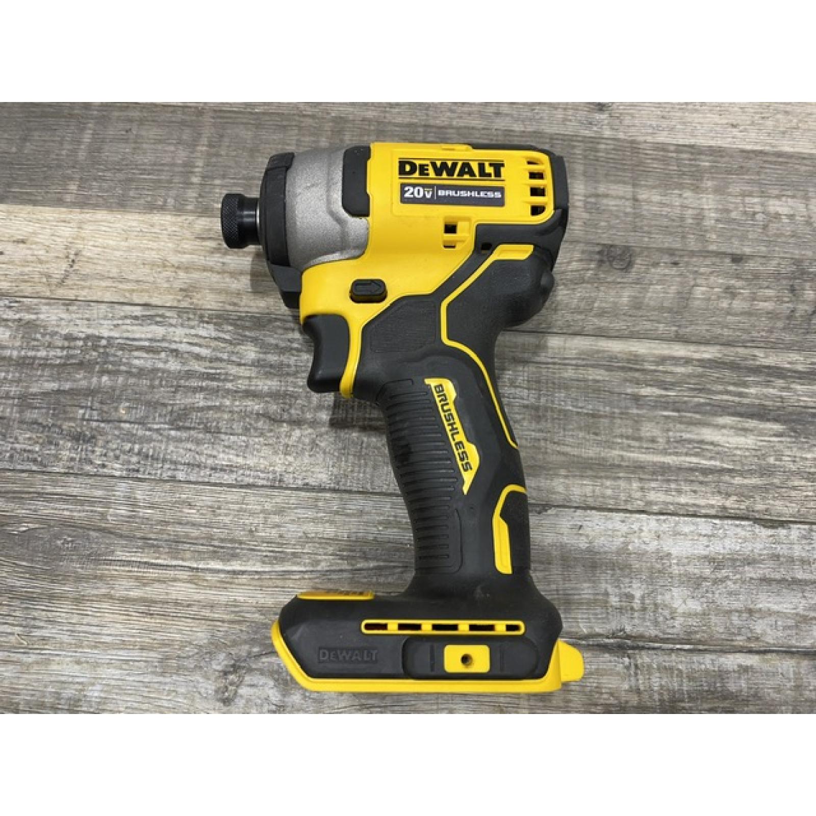 AS-IS DEWALT Atomic 20V Max Lithium-Ion Brushless Cordless Compact 1/4 in. Impact Driver Kit