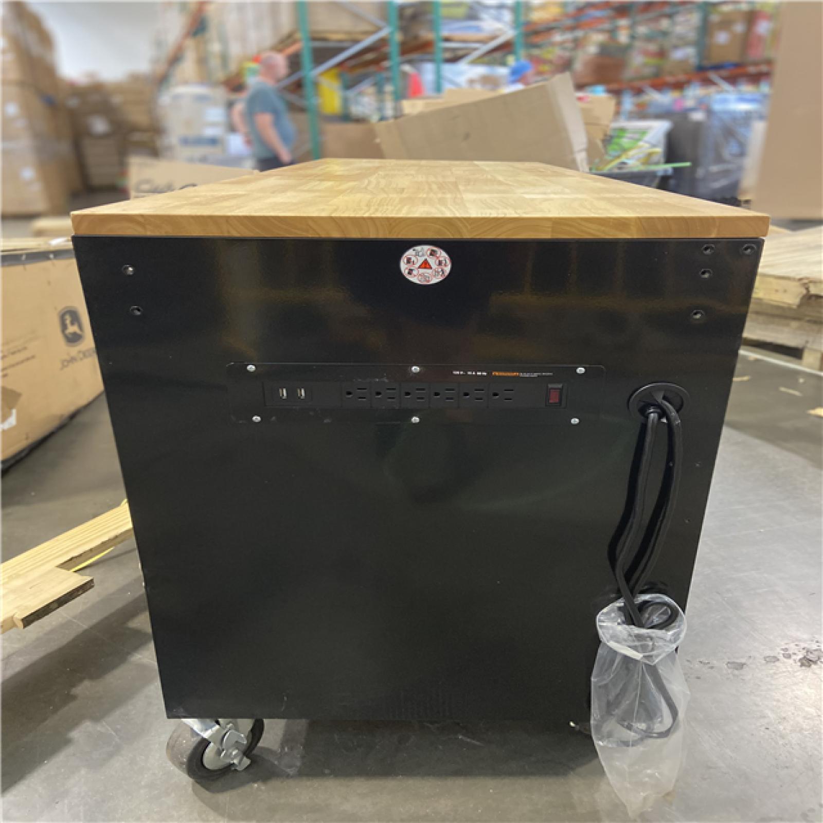 DALLAS LOCATION - Husky Tool Storage 72 in. W Standard Duty Gloss Black Mobile Workbench Tool Chest