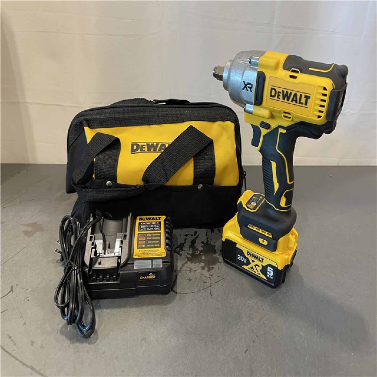 AS-IS - Dewalt 20V MAX Lithium-Ion Cordless 1/2 in. Impact Wrench Kit