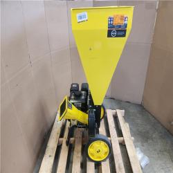 Phoenix LIKE NEW Champion Power Equipment 3 in. Dia 224 cc 2-in-1 Upright Gas Powered Wood Chipper Shredder