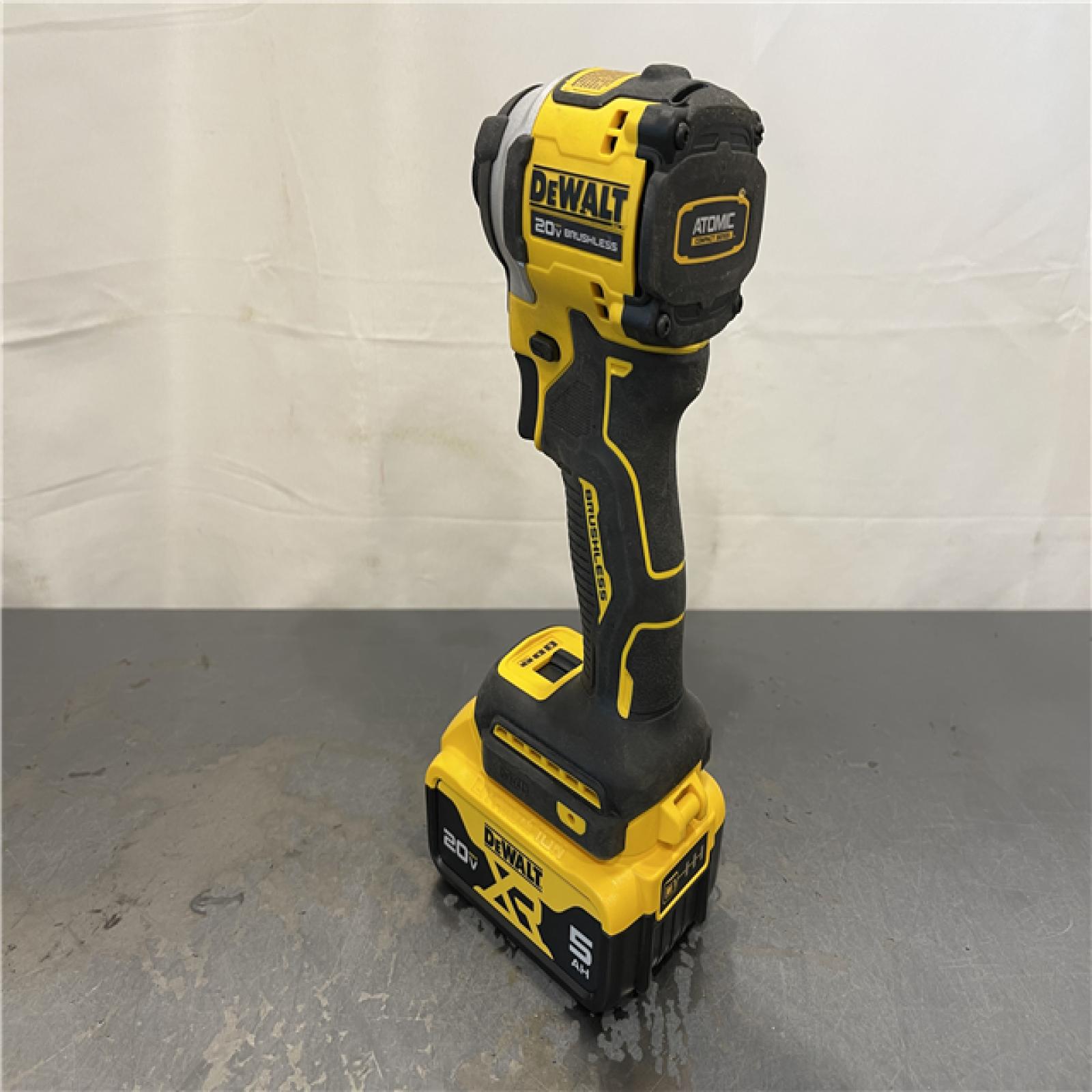 AS-IS - DeWalt ATOMIC 20V MAX Lithium-Ion Cordless 1/4 in. Brushless Impact Driver Kit
