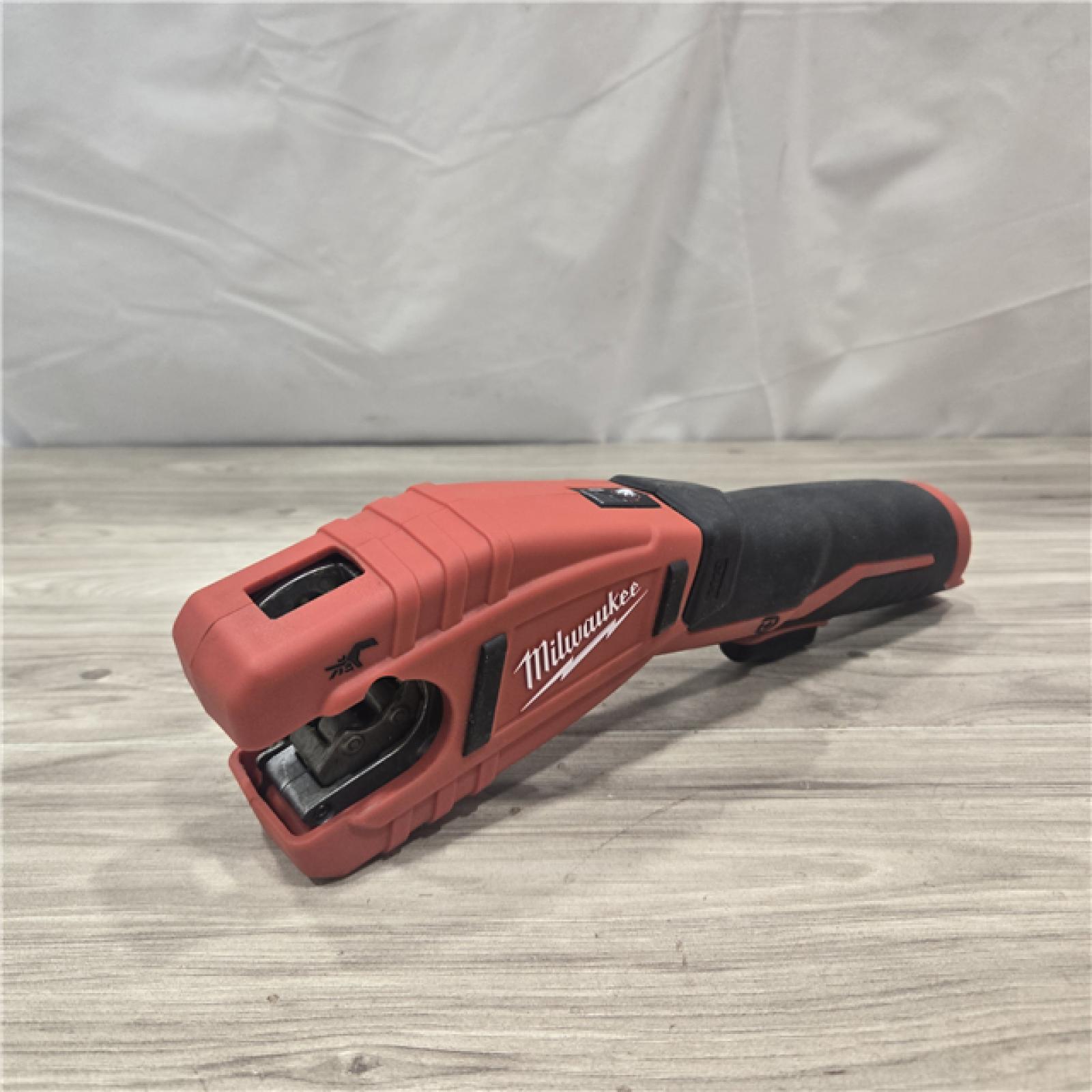 AS-IS Milwaukee M12 12V Cordless Copper Tubing Cutter (Tool-Only)