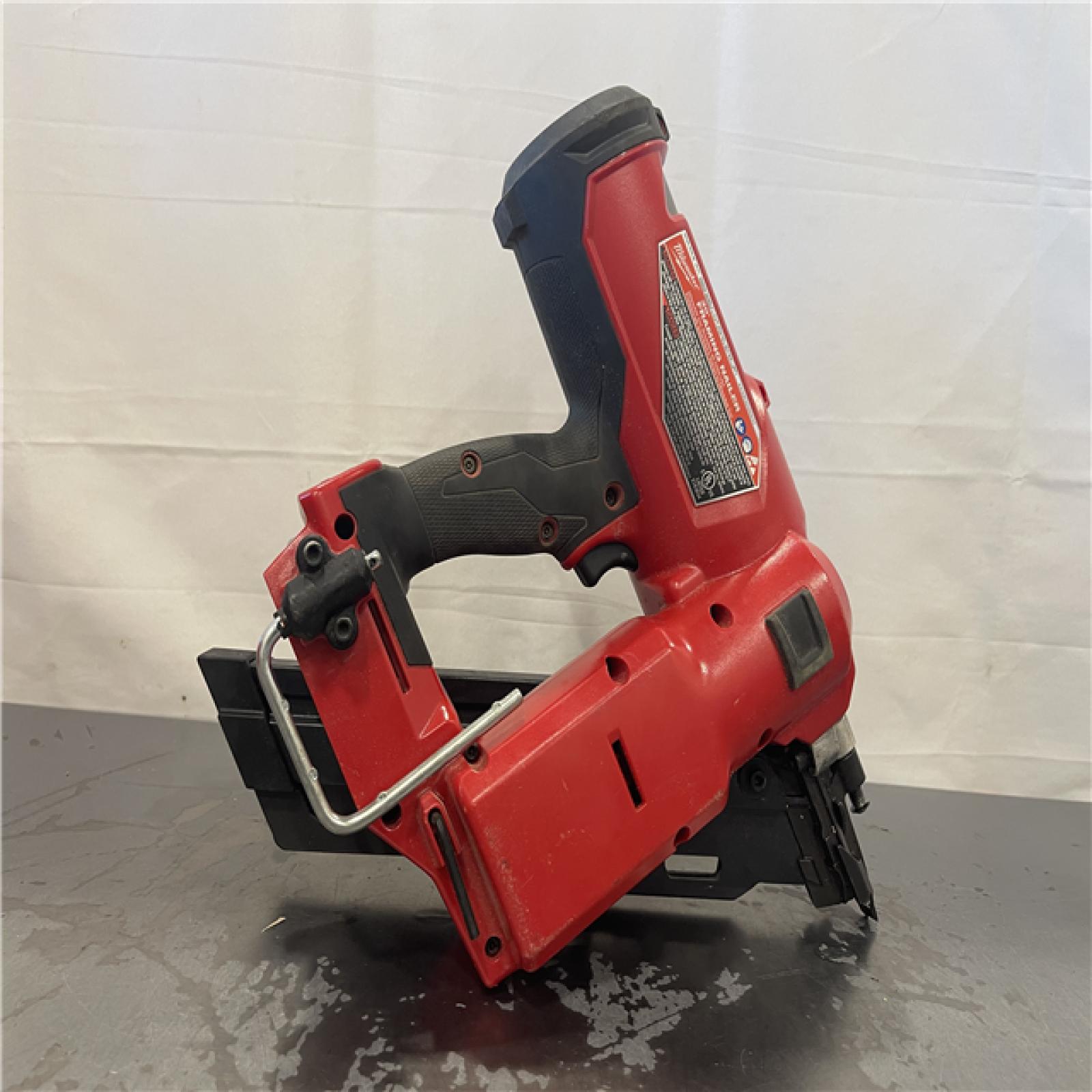 AS-IS- Milwaukee M18 FUEL 30 Degree Framing Nailer (TOOL ONLY)