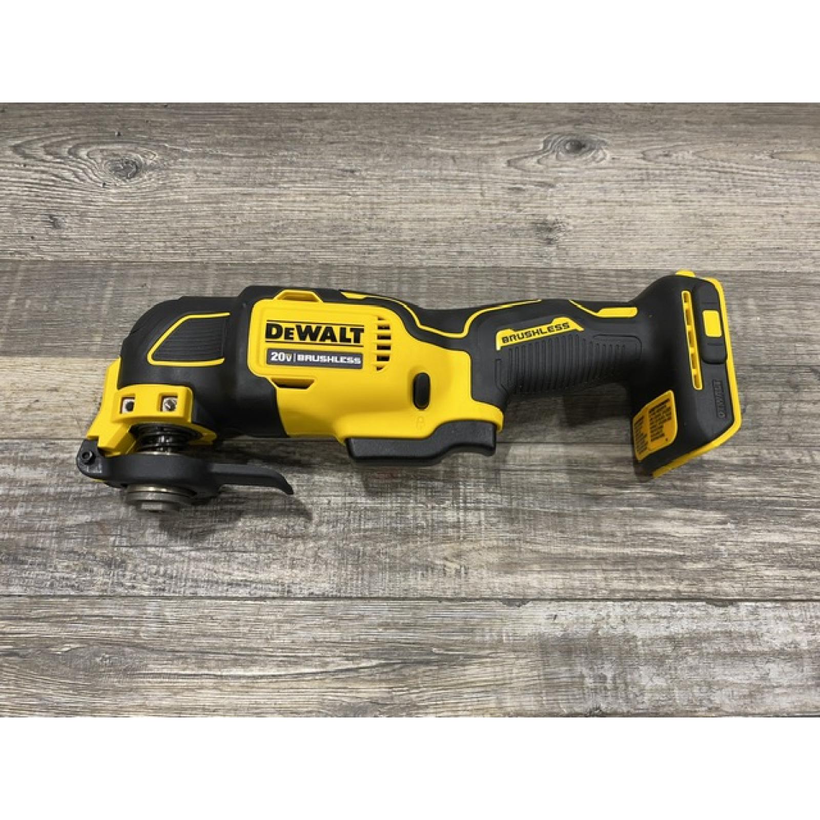 AS-IS DEWALT ATOMIC 20V MAX Cordless Brushless Oscillating Multi Tool Kit