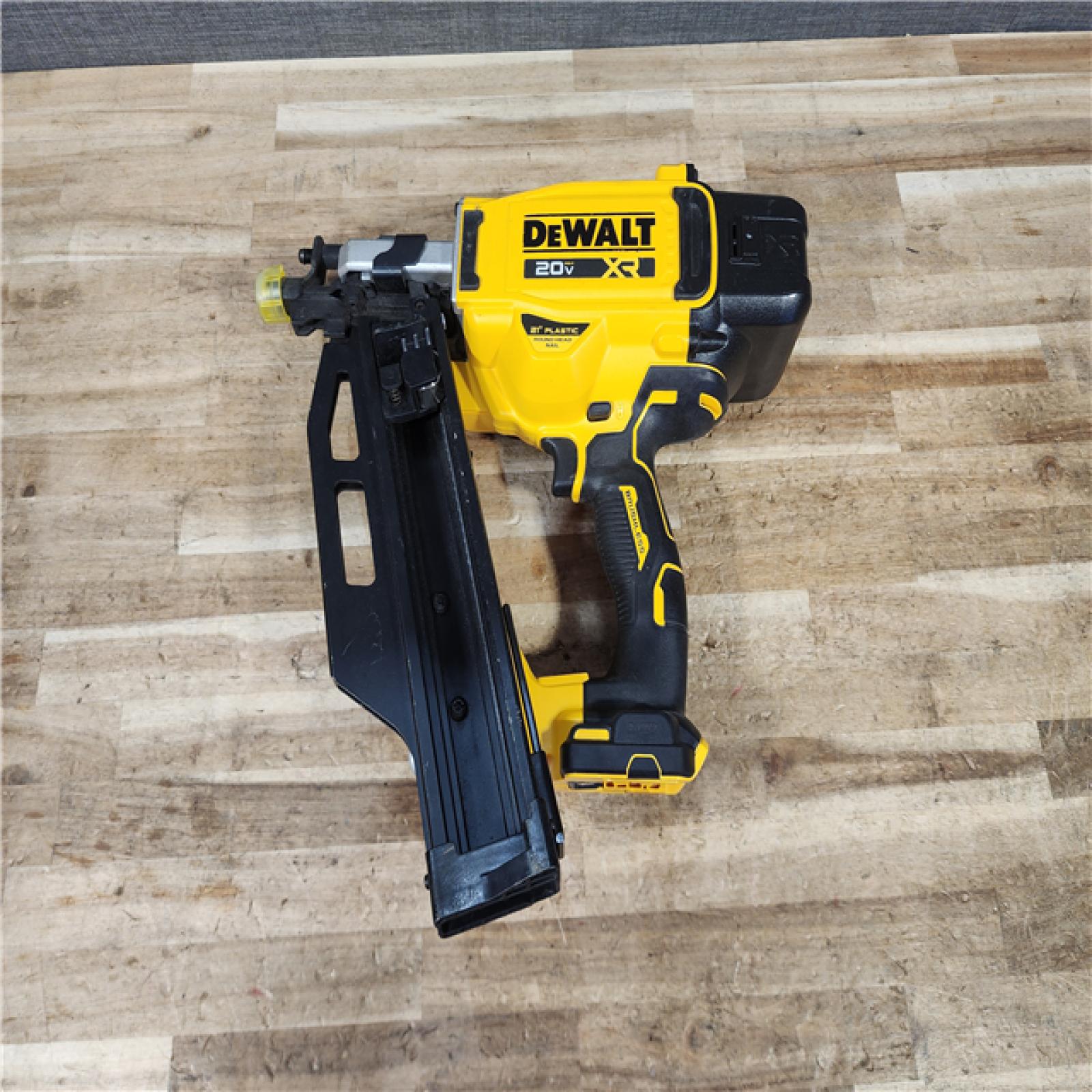 HOUSTON LOCATION - AS - IS DEWALT 20-Volt 21° Cordless Framing Nailer (Tool-Only)