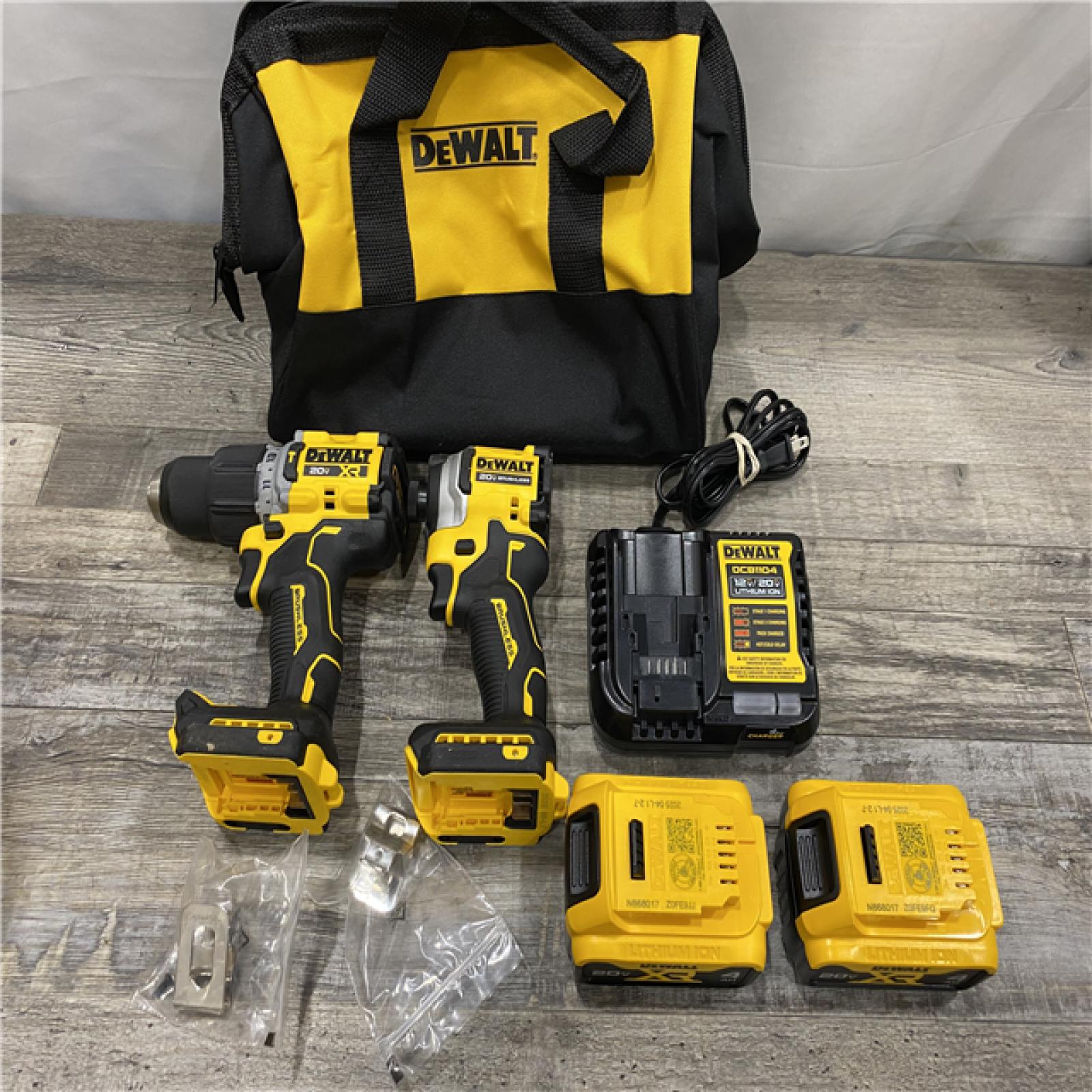 AS-IS DEWALT 20V MAX XR Hammer Drill/ Impact Driver Kit