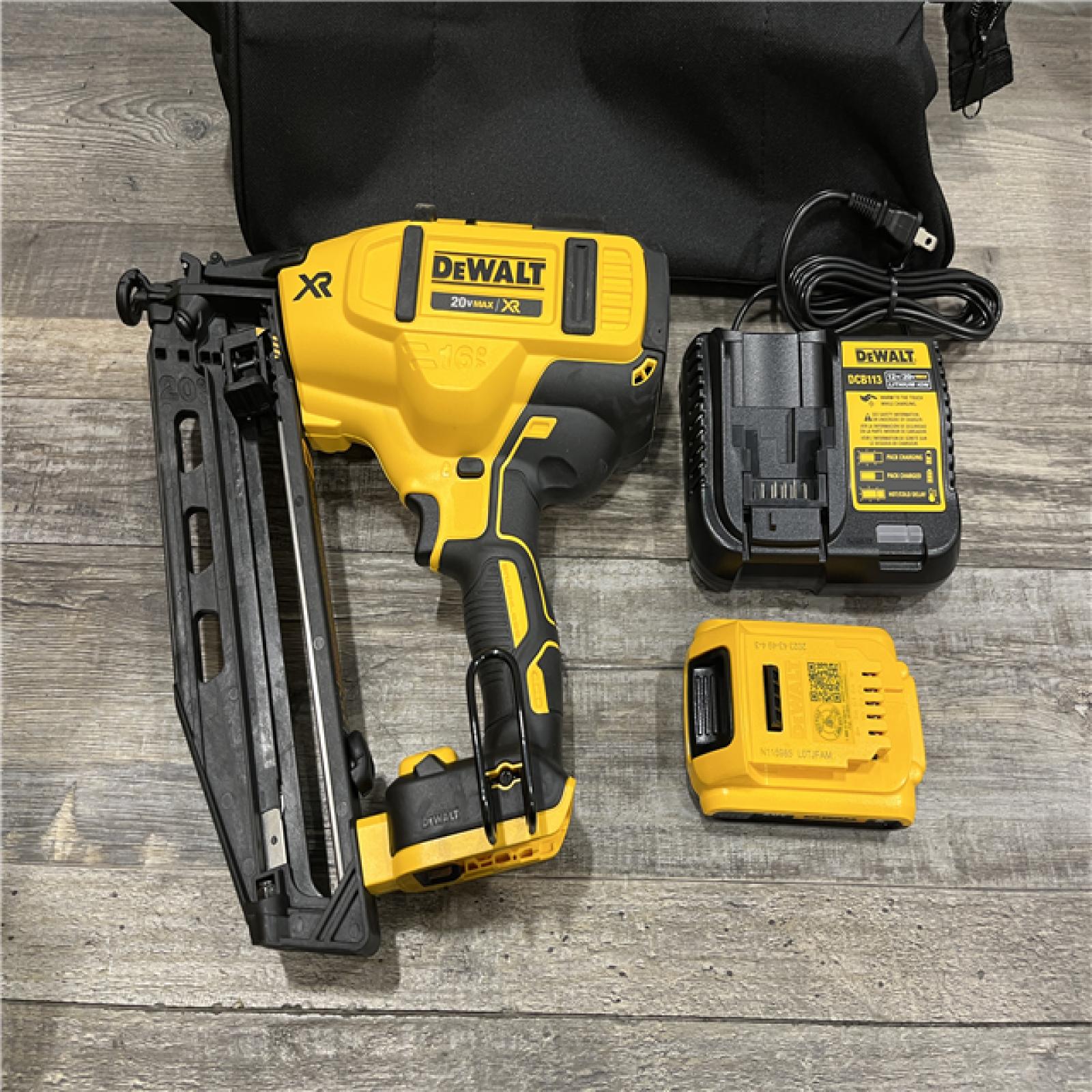 AS-IS DEWALT 20V MAX XR 16-Gauge Electric Cordless Angled Finishing Nailer Kit