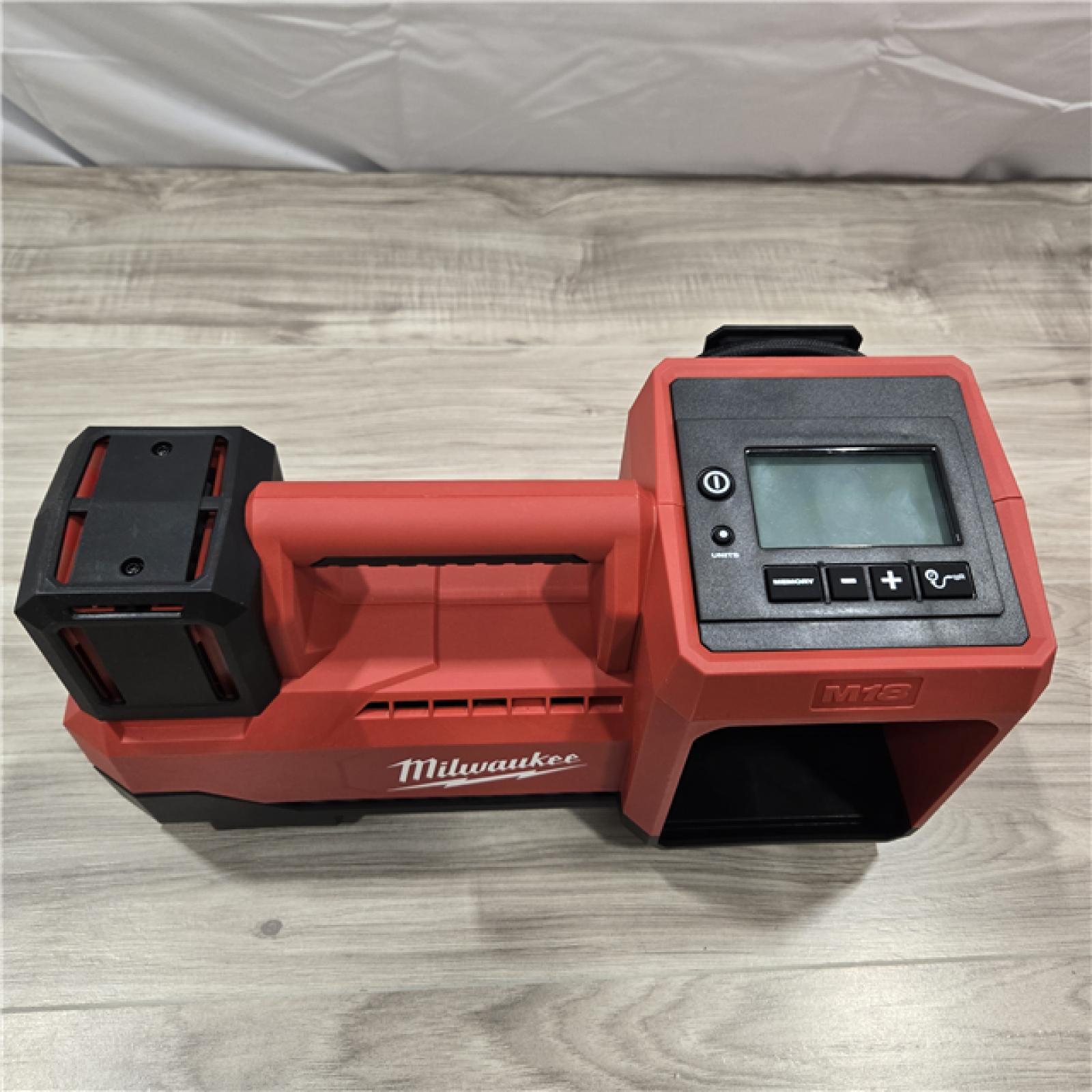 LIKE NEW! - Milwaukee M18 18 V 150 PSI Tire Inflator(Tool Only)