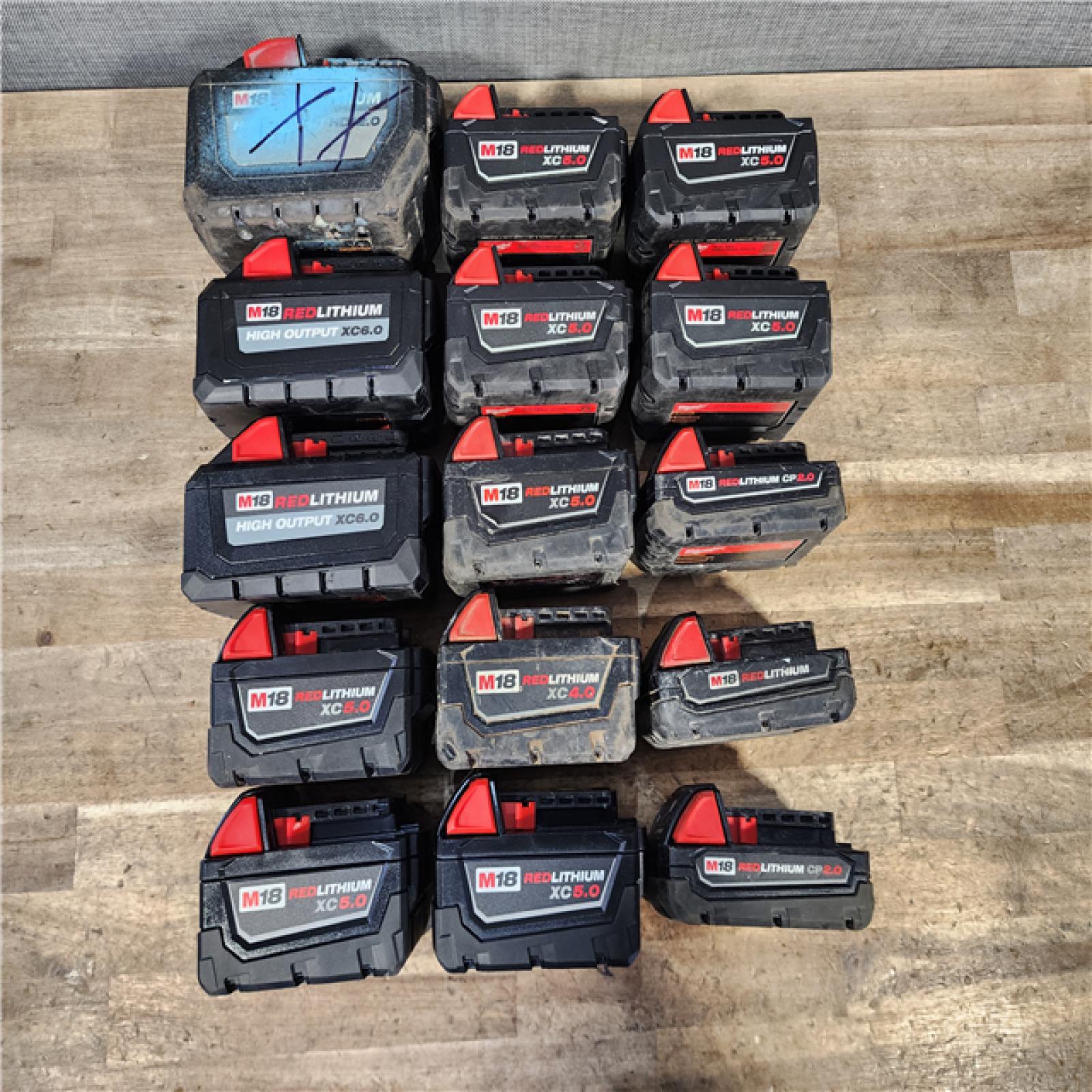 HOUSTON LOCATION - AS-IS MILWAUKEE BATTERY PACK QTY - 15