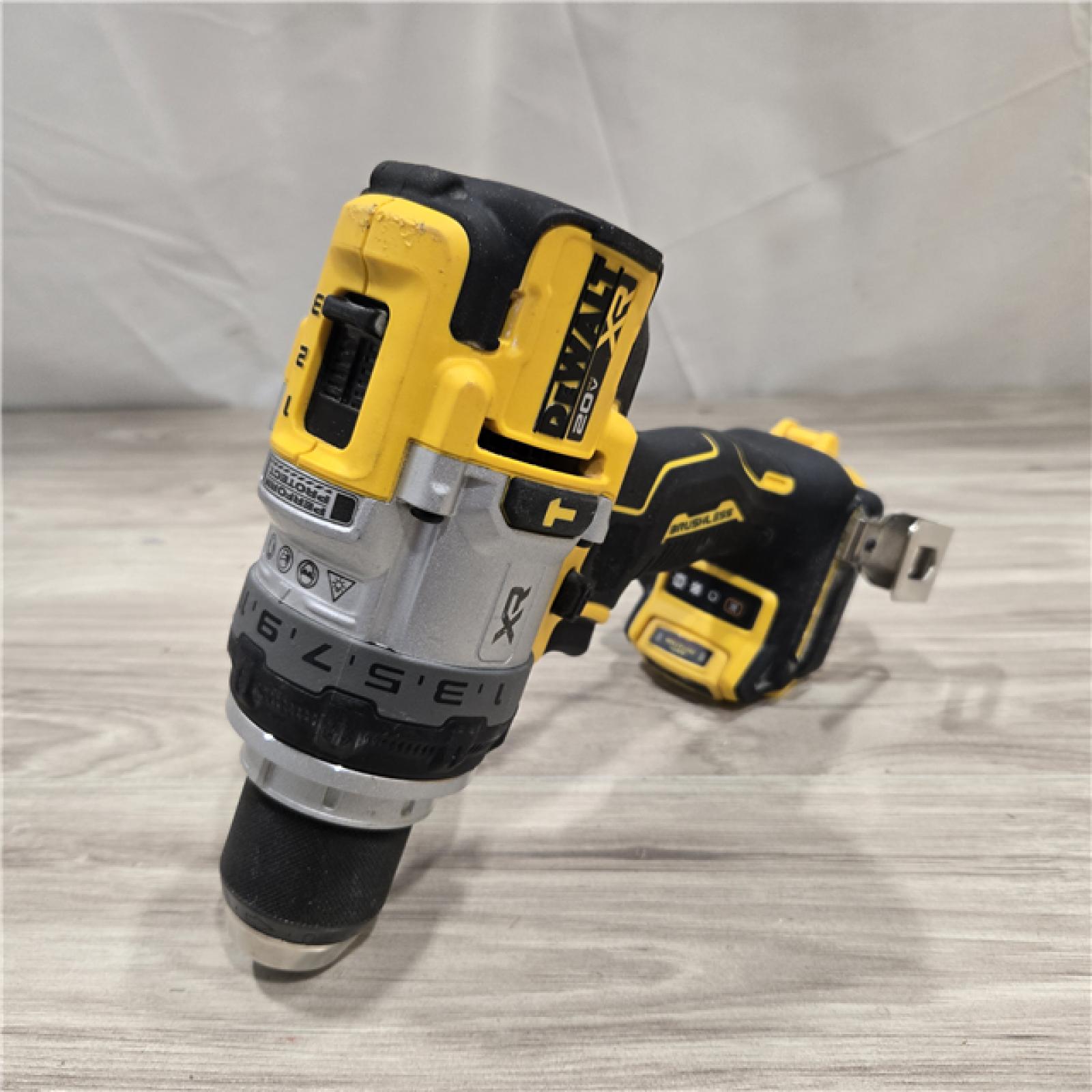 AS-IS DEWALT 20V XR  Cordless Hammer Drill Kit