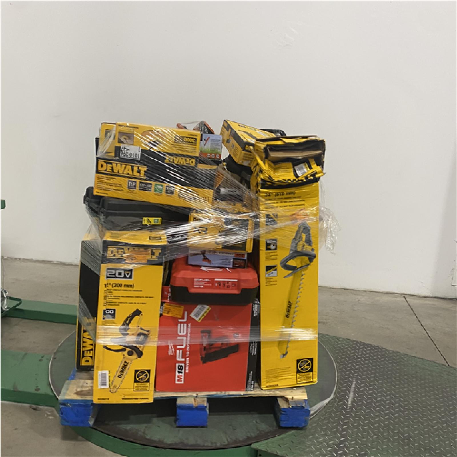 Dallas Location - As-Is Tool Pallet