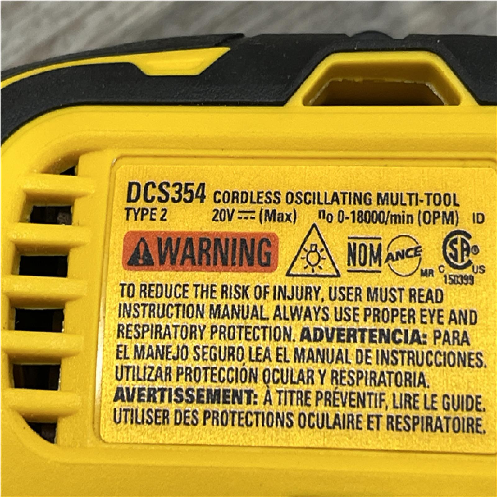 AS-IS DEWALT ATOMIC 20V MAX Cordless Brushless Oscillating Multi Tool Kit