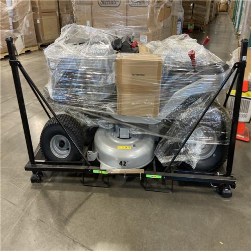 DALLAS LOCATION - Murray MT200 42 in. 19.0 HP 540cc EX1900 Series Briggs and Stratton Engine Automatic Gas Riding Lawn Tractor Mower
