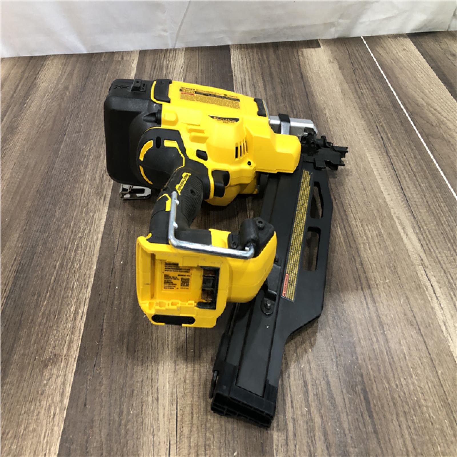 AS-IS DEWALT 20-Volt 21° Cordless Framing Nailer (Tool-Only)