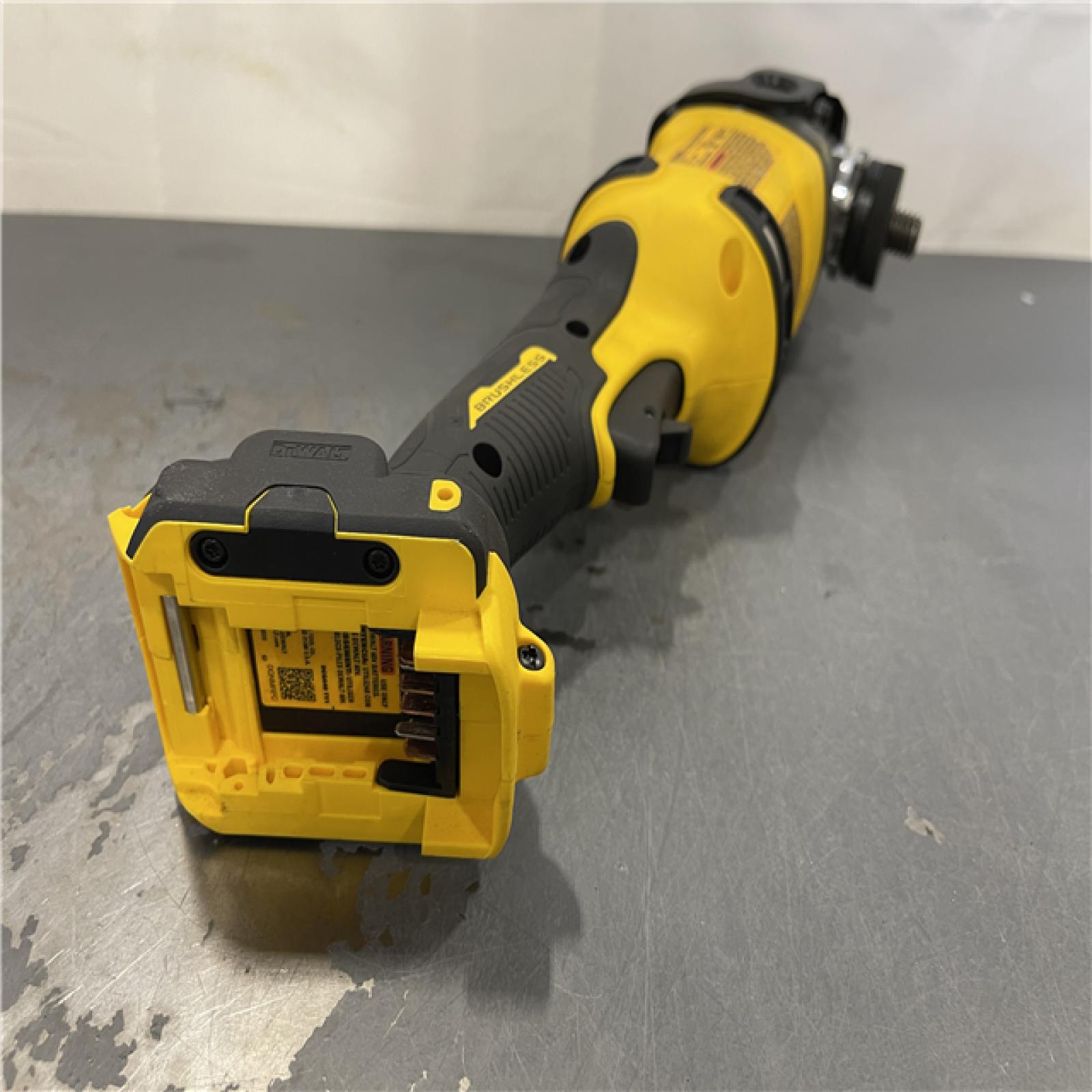 AS-IS - DeWalt FLEXVOLT 60V Cordless 7 in. Angle Grinder