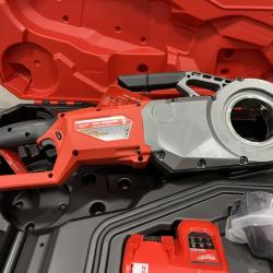 NEW - Milwaukee 18 Fuel One-Key Cordless Brushless Pipe Threader Kit