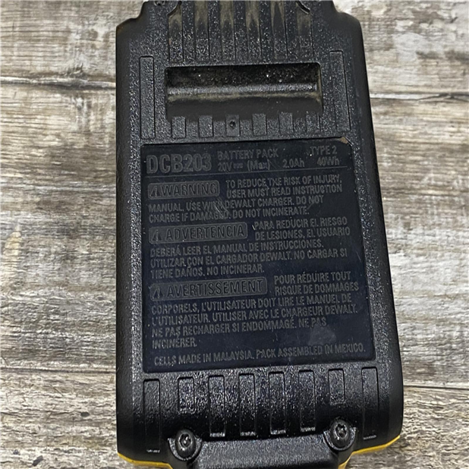 AS-IS DEWALT ATOMIC 20V MAX Cordless Brushless Oscillating Multi Tool Kit