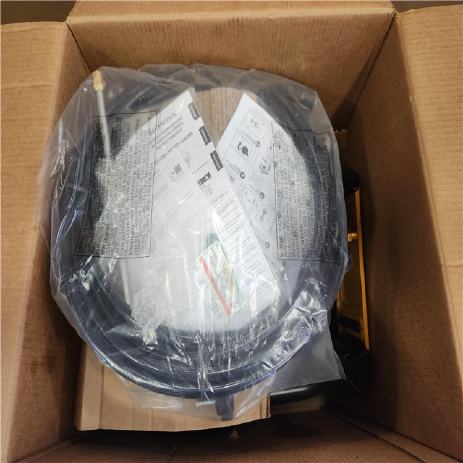 Phoenix NEW DEWALT 3600 PSI 2.5 GPM Cold Water Gas Professional Pressure Washer with HONDA GX200 Engine